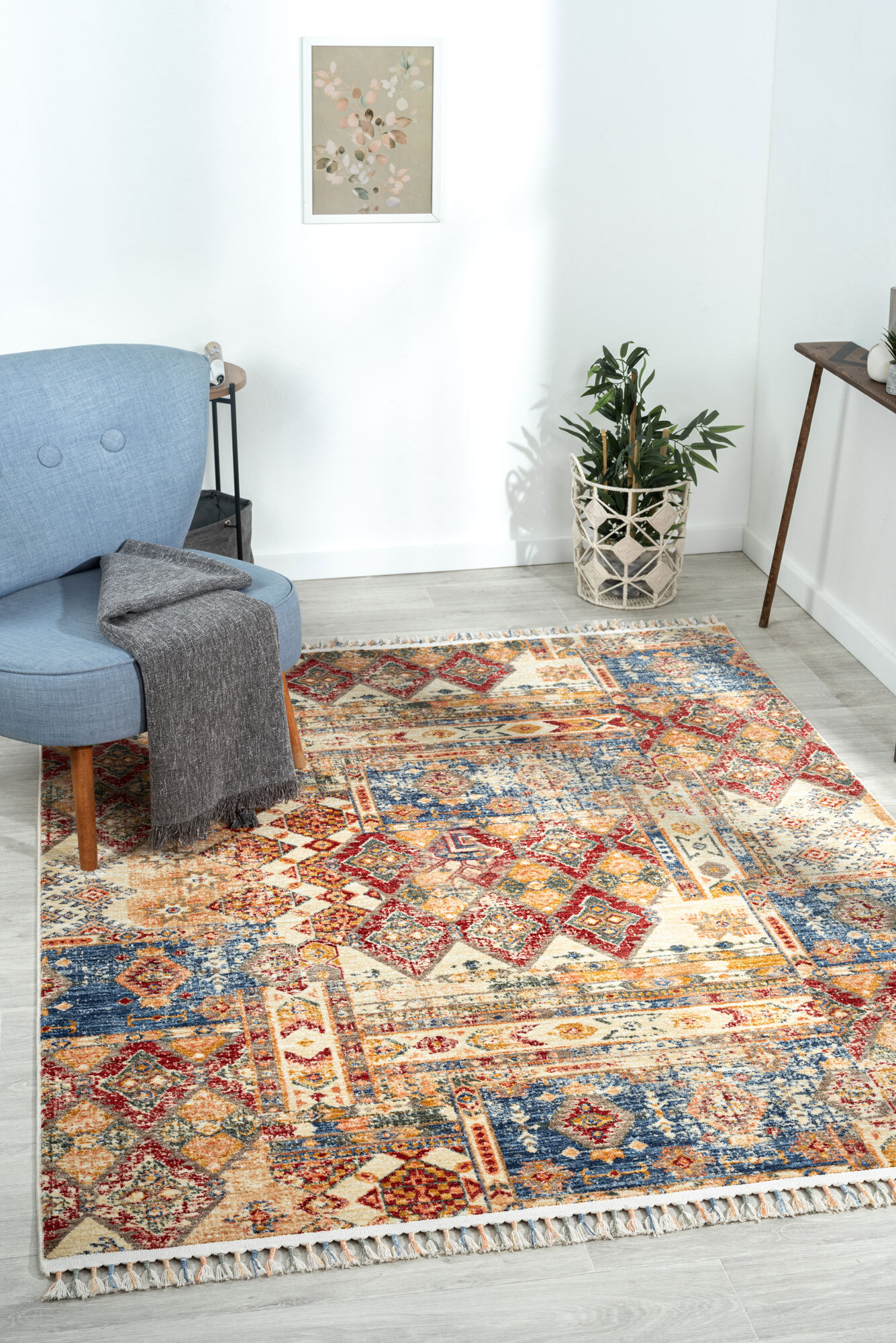 Large View Opal Traditional Fringed Rug(Size 170 x 120cm)