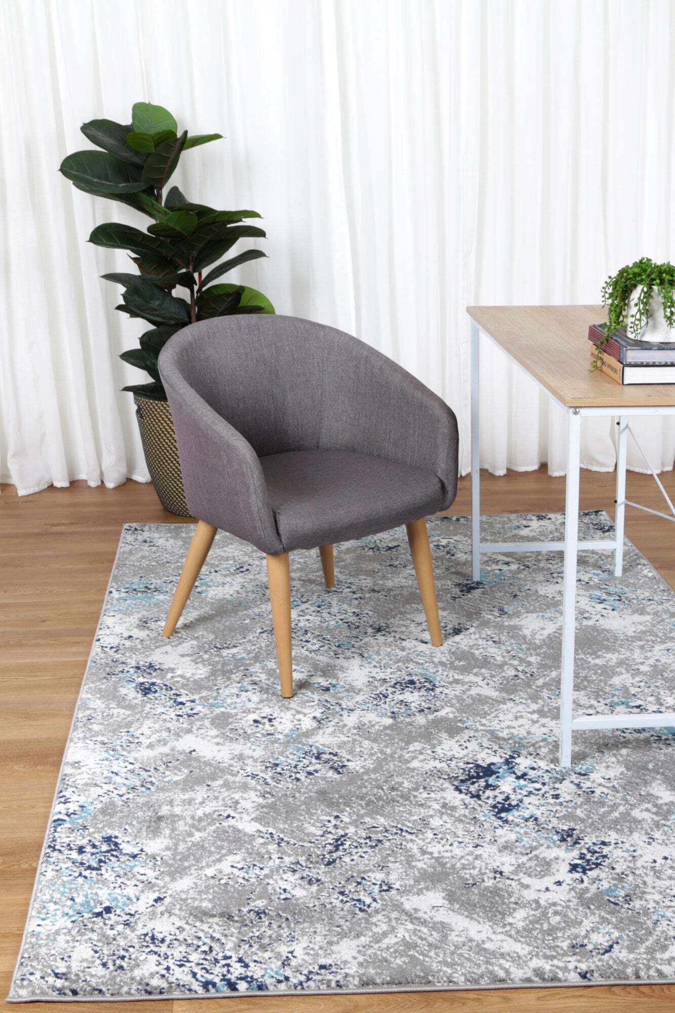 Peri Contemporary Distressed Rug(Size 230 x 160cm)