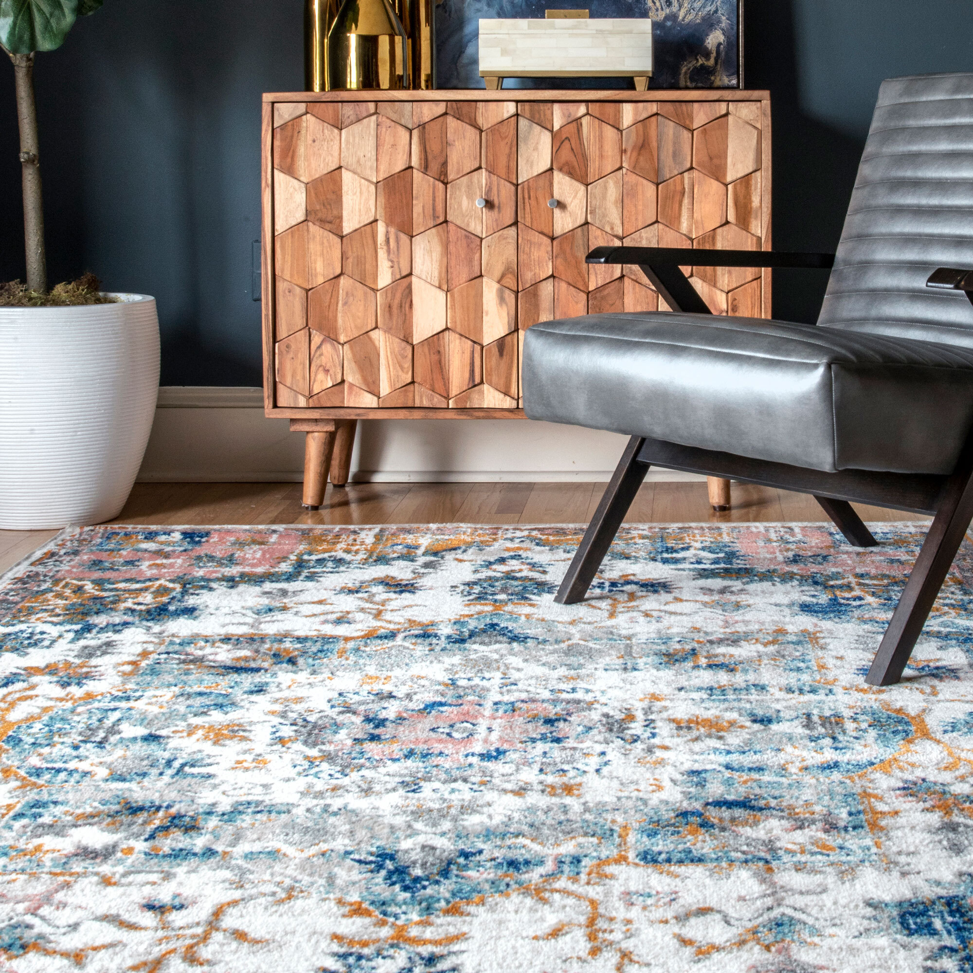 Large View Persico Traditional Medallion Rug
