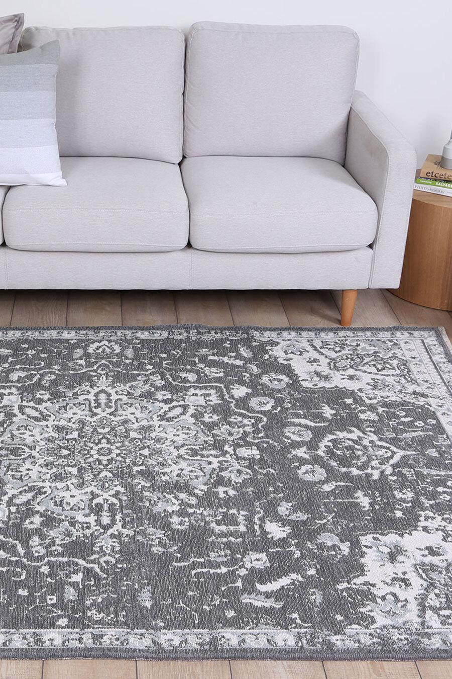 Large View Ryan Antique Look Medallion Rug(Size 170 x 120cm)
