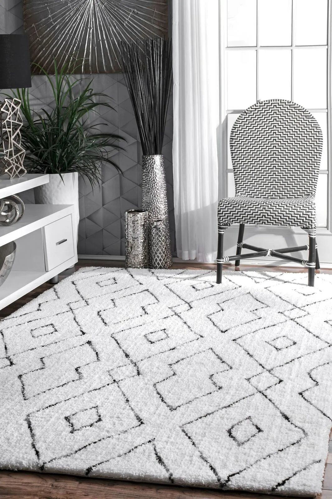 Symphony Moroccan White Shag Rug(Size 170 x 110cm)