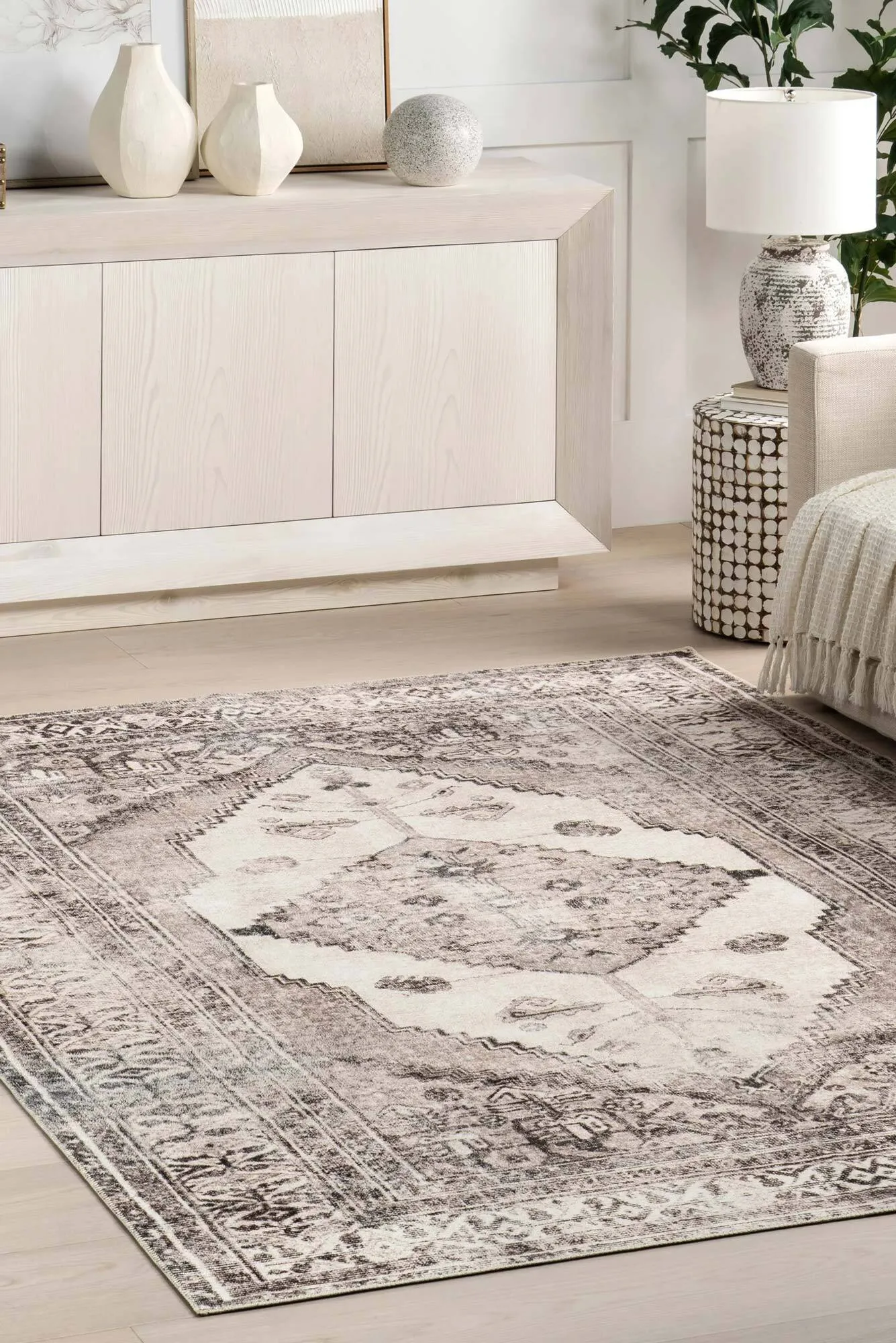 Large View Timeless Classic Medallion Rug(Size 240 x 152cm)