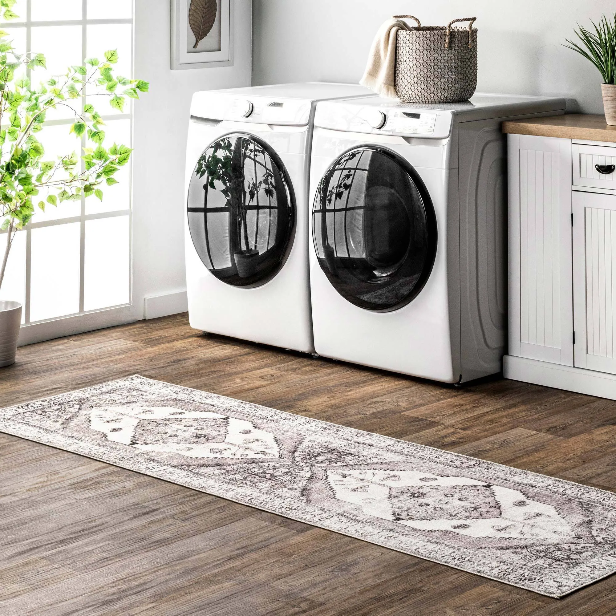 Large View Timeless Classic Medallion Rug