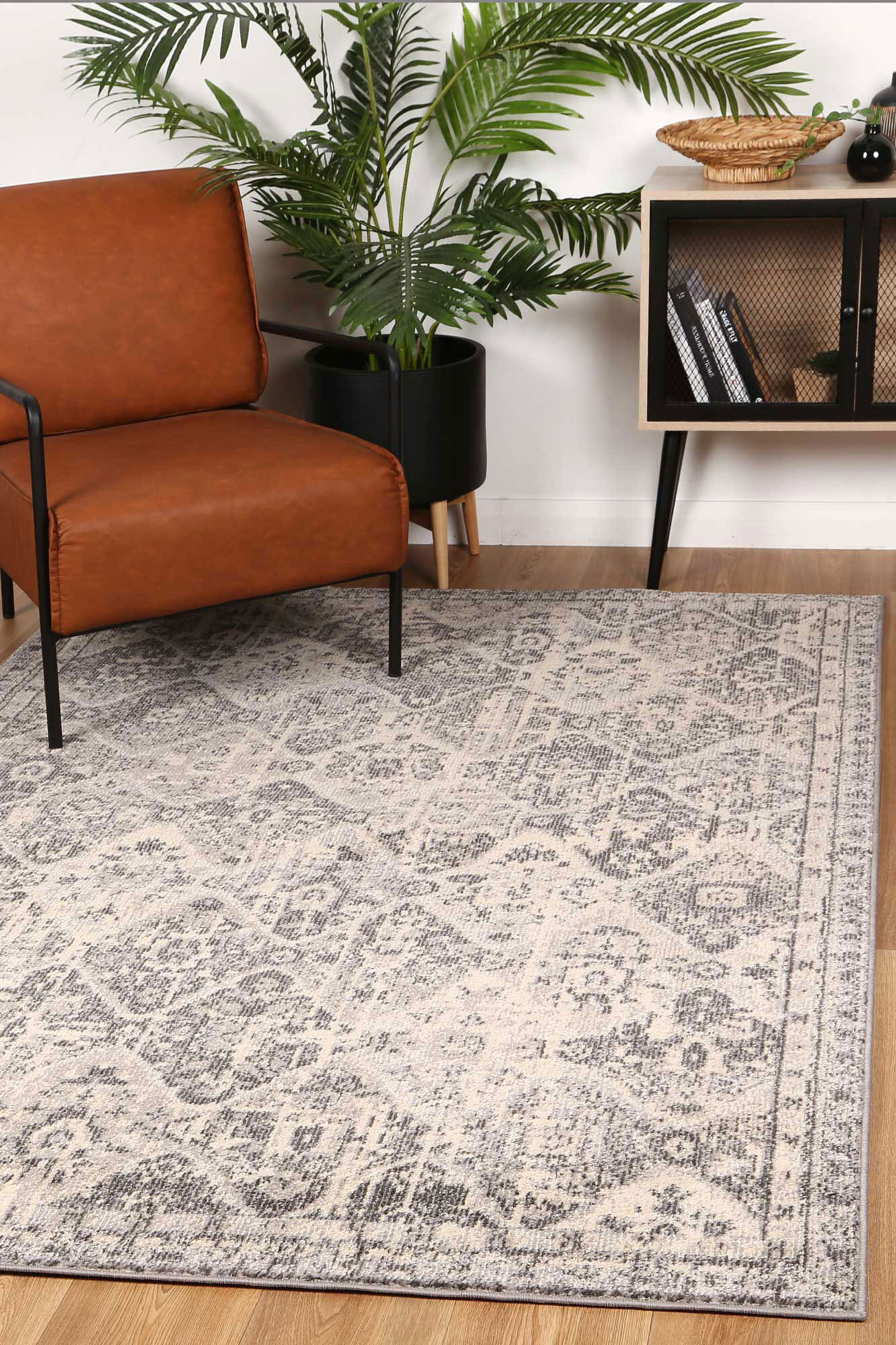 Tina Traditional Rug (Size 300 x 80cm) RUNNER
