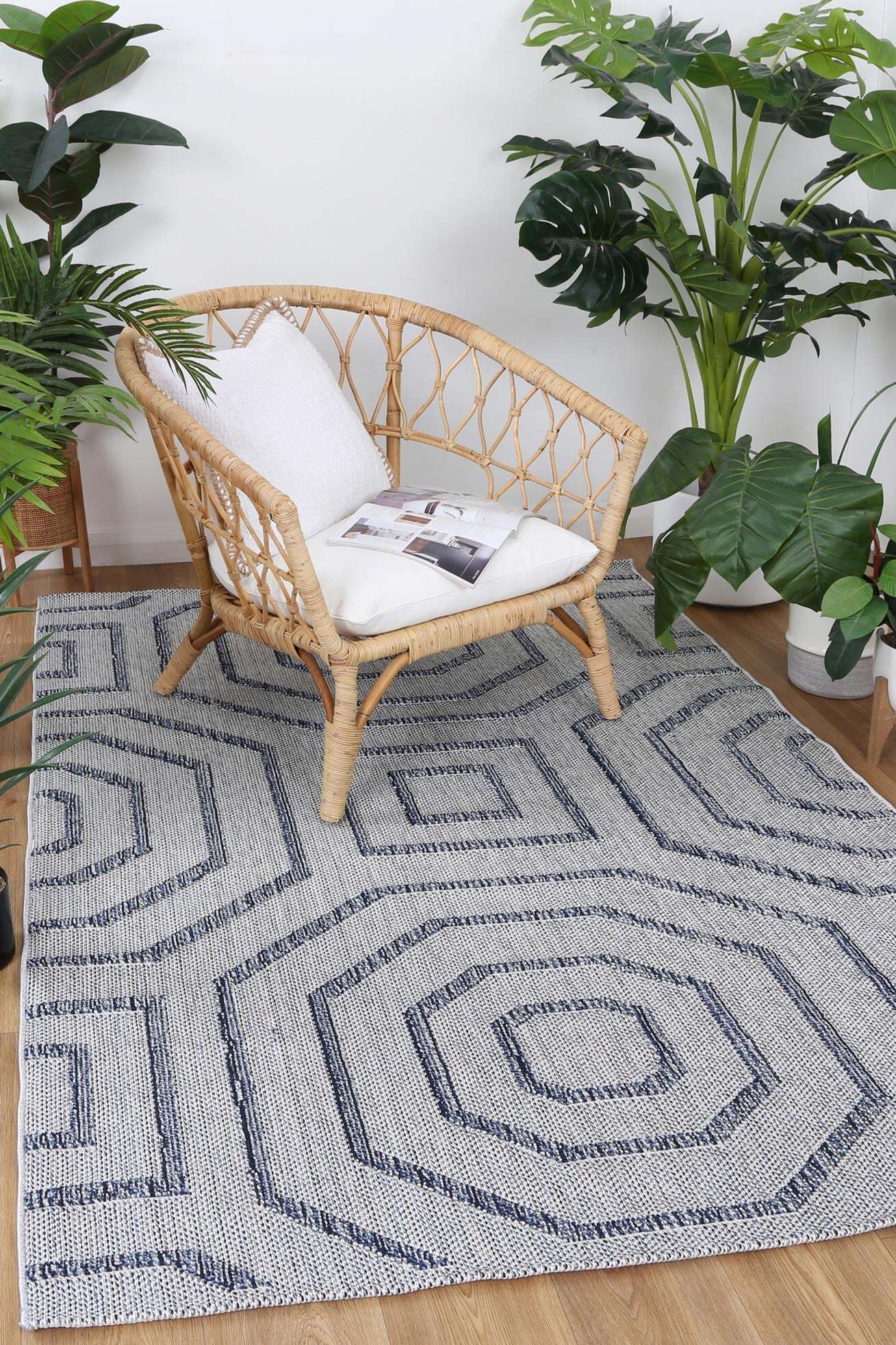 Viva Geometric Rug Flatweave Rugs Afterpay & Zippay