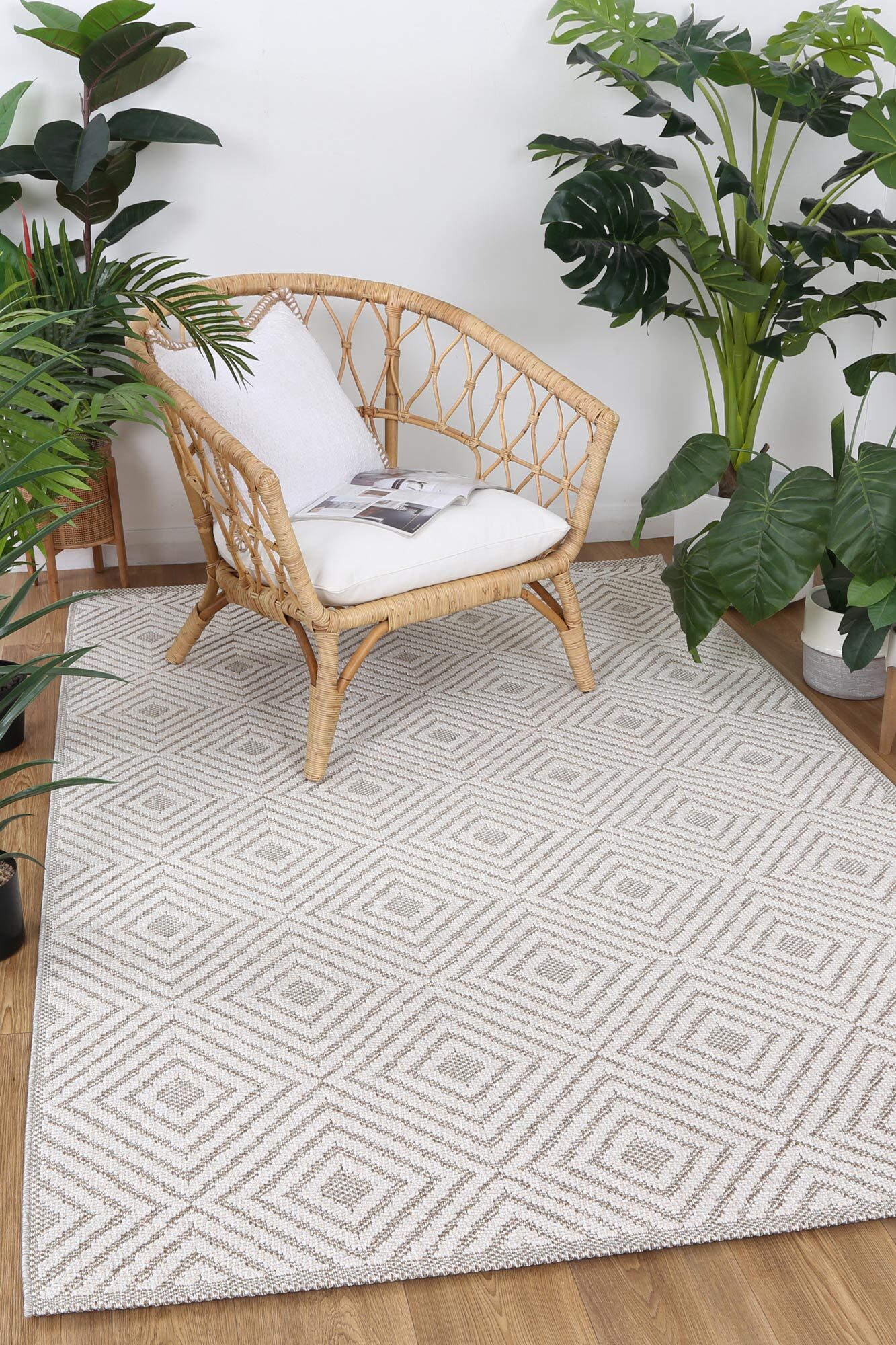 Large View Viva Geometric Flatweave Rug(Size 170 x 120cm)