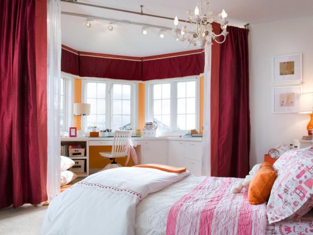 girls room with chandelier