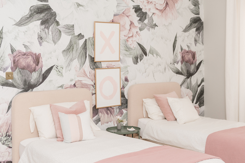 floral feature wall in girl’s bedroom