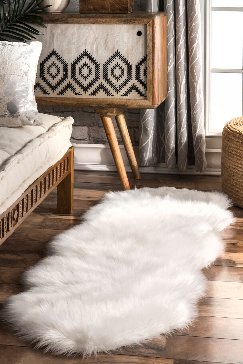 Fluffy Faux Fur Sheepskin Rug