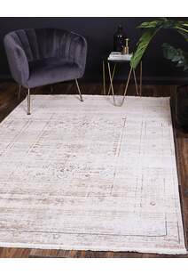 Bari Traditional Fringed Rug