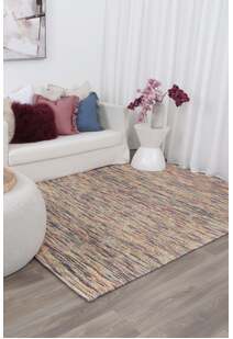 Chea Geometric Wool Rug