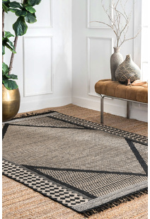 Carlo Diamond Design Fringed Rug