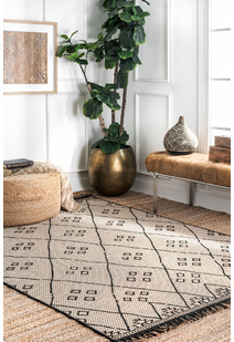 Carlo Diamond Pattern Rug