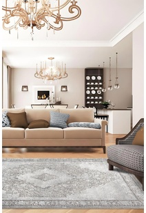 Fendi Traditional Medallion Rug