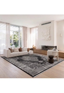 Fendi Traditional Medallion Rug