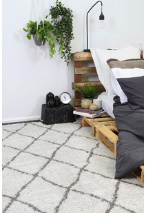 Maya Moroccan Trellis Shaggy Rug