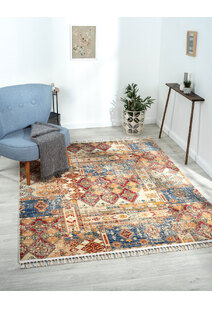 Opal Traditional Fringed Rug