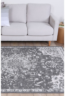 Ryan Antique Look Medallion Rug
