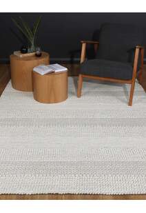 Zuri White Hand Loomed Rug
