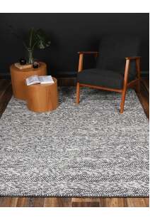 Zuri Hand Loomed Wool Rug